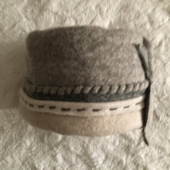 Russian Artisan Handmade Felted Wool Papakha Hat - Picture 6 of 15